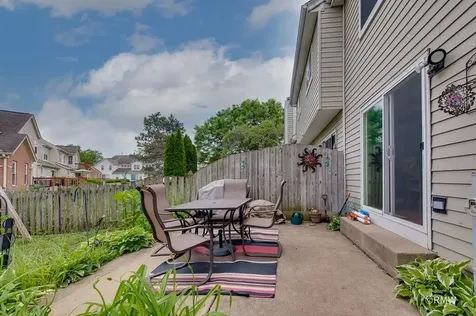 81 Kingsport Drive South Elgin IL 60177