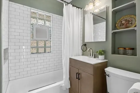 913 Highland Avenue Oak Park IL 60304
