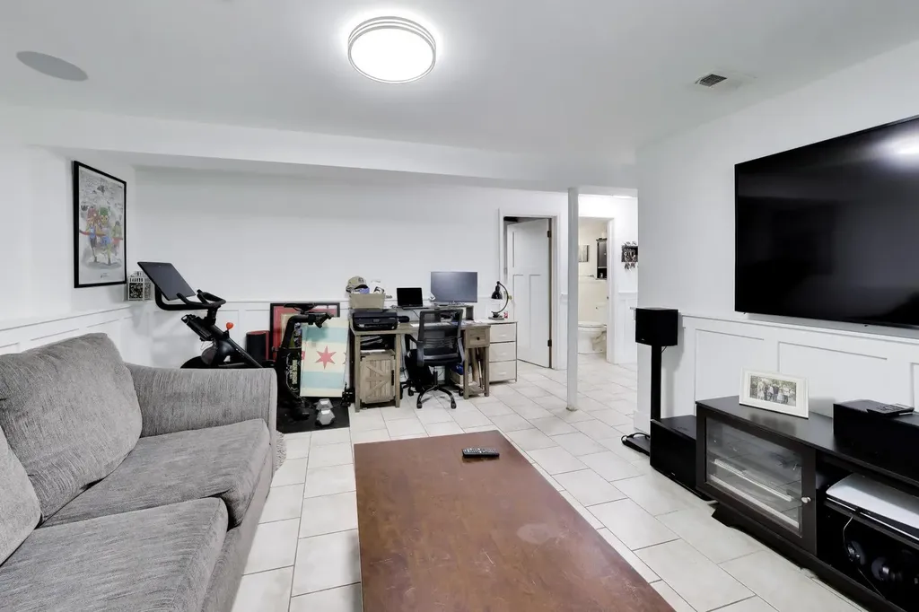 2167 Midhurst Road Downers Grove IL 60516