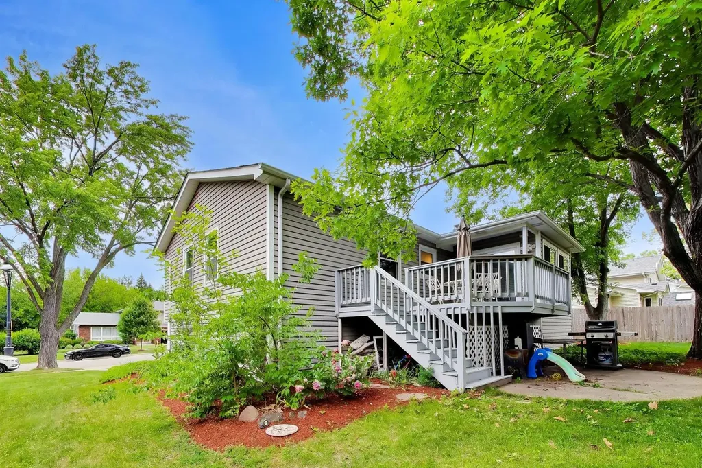 2167 Midhurst Road Downers Grove IL 60516