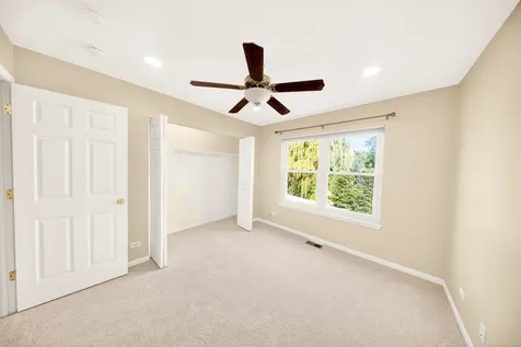 1249 Mallard Lane Hoffman Estates IL 60192