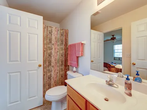 1916 Cobblestone Drive Carpentersville IL 60110