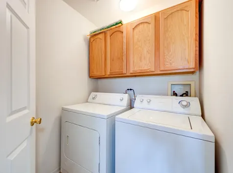 1916 Cobblestone Drive Carpentersville IL 60110