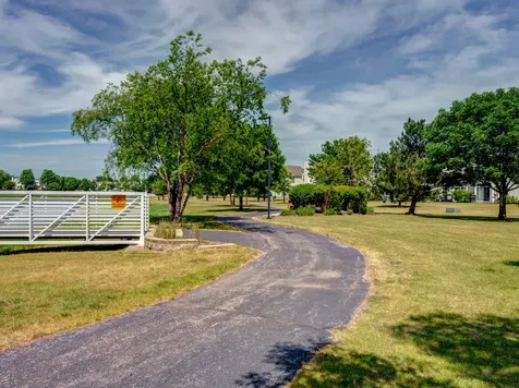1916 Cobblestone Drive Carpentersville IL 60110