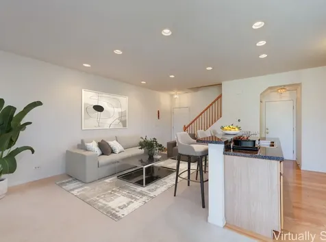 1916 Cobblestone Drive Carpentersville IL 60110