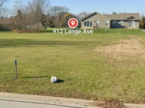 912 Lange Avenue Beecher IL 60401