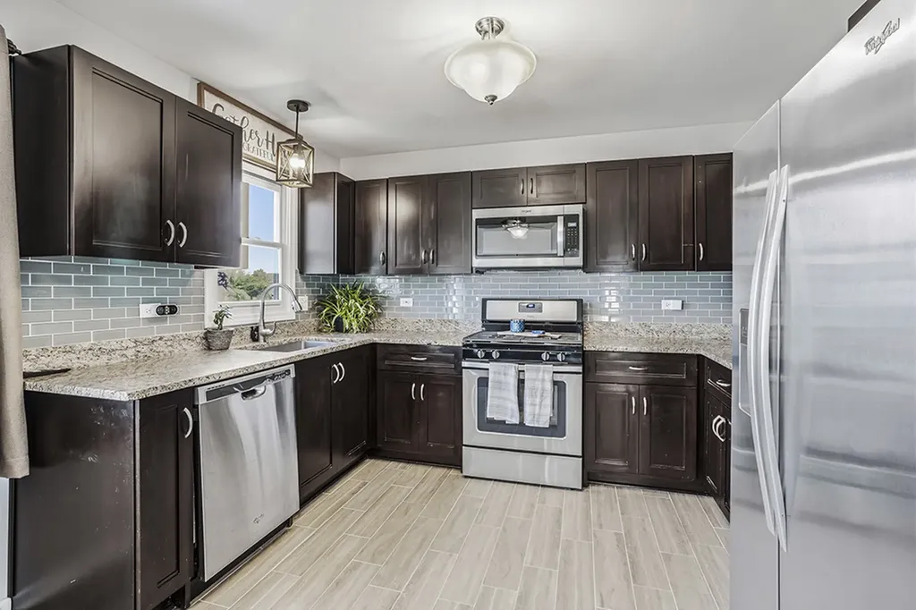 4819 Goodhue Lane Plainfield IL 60586