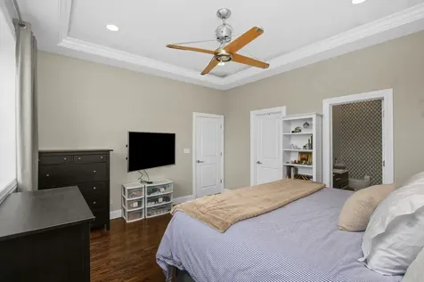 2012 West Erie Street Chicago IL 60612