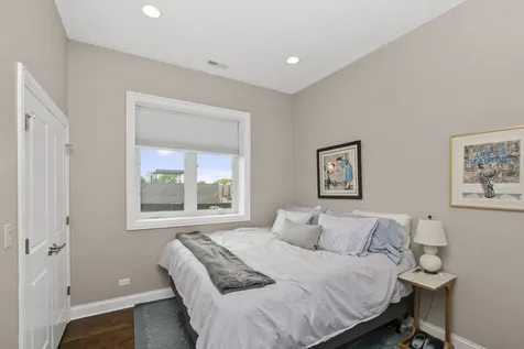 2012 West Erie Street Chicago IL 60612