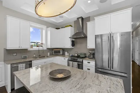 2012 West Erie Street Chicago IL 60612