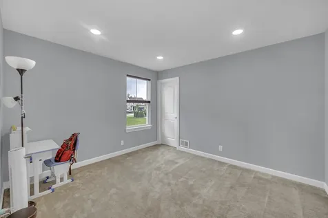 5 Nelson Lane Hawthorn Woods IL 60047