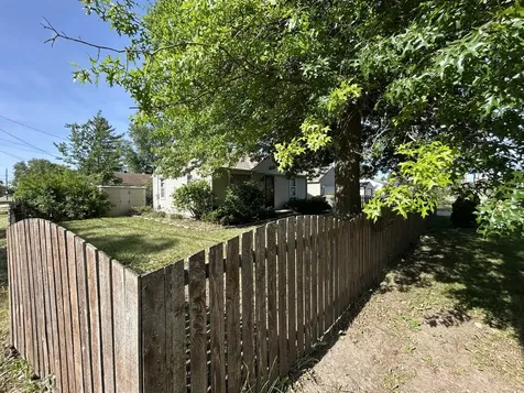 438 East Warren Street Rockton IL 61072