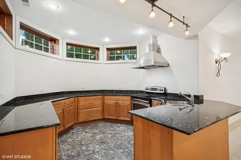 3832 West Chase Avenue Lincolnwood IL 60712