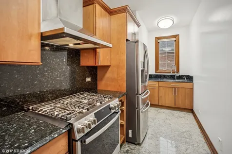 3832 West Chase Avenue Lincolnwood IL 60712