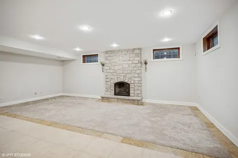 3832 West Chase Avenue Lincolnwood IL 60712