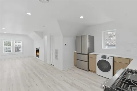2607 West Haddon Avenue Chicago IL 60622