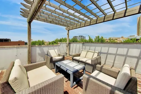 1523 West Thomas Street Chicago IL 60642