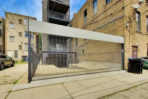 1523 West Thomas Street Chicago IL 60642
