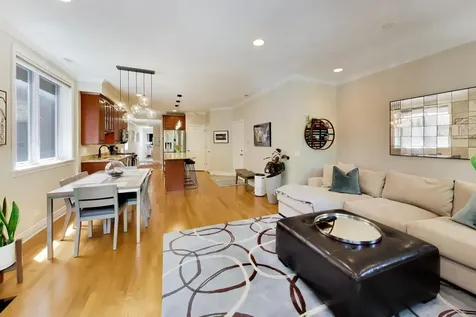 1523 West Thomas Street Chicago IL 60642