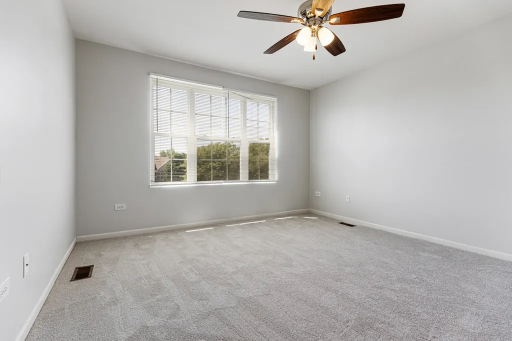 911 Charlton Lane Naperville IL 60563