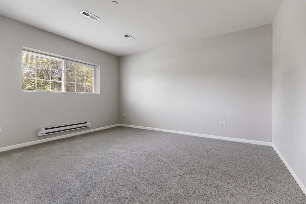 911 Charlton Lane Naperville IL 60563
