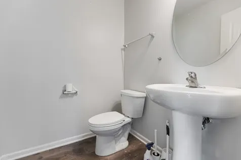 911 Charlton Lane Naperville IL 60563