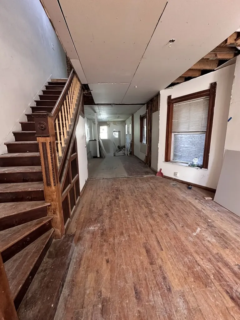 4718 South Langley Avenue Chicago IL 60615