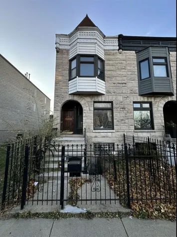 4718 South Langley Avenue Chicago IL 60615