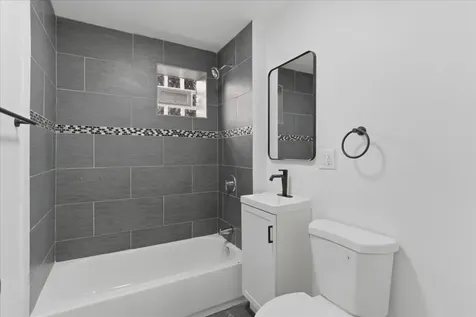 2607 West Haddon Avenue Chicago IL 60622