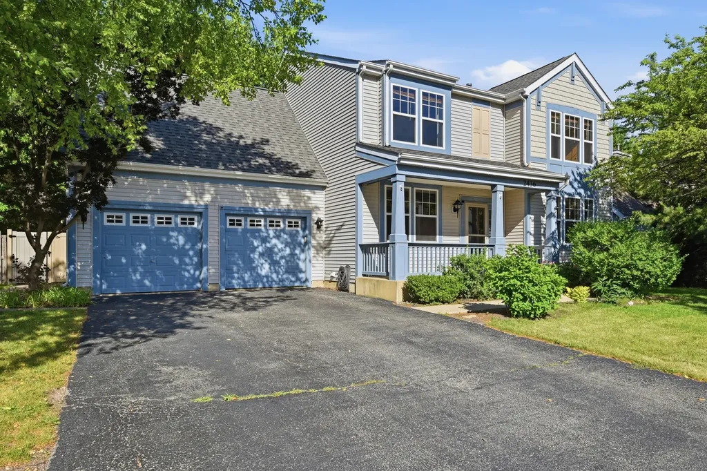 2436 Geneva Lane Montgomery IL 60538