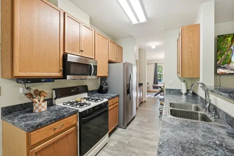 2436 Geneva Lane Montgomery IL 60538