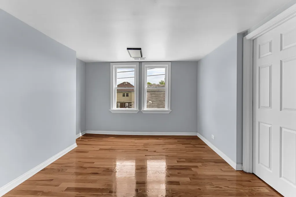 8633 South Union Avenue Chicago IL 60620