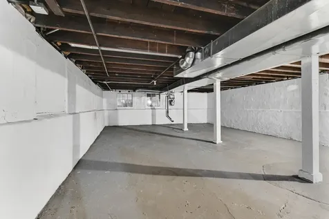 8633 South Union Avenue Chicago IL 60620