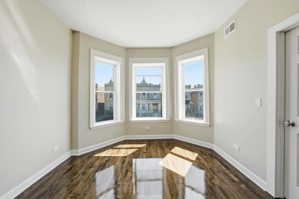 4046 West 21st Street Chicago IL 60623