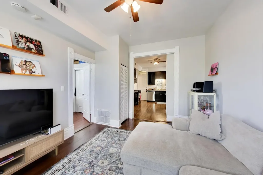 2245 West Shakespeare Avenue Chicago IL 60647