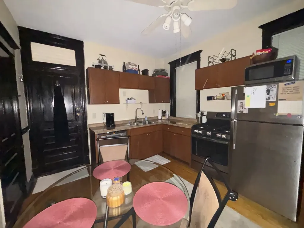 2245 West Shakespeare Avenue Chicago IL 60647