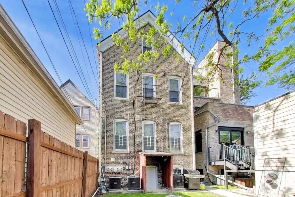 2245 West Shakespeare Avenue Chicago IL 60647