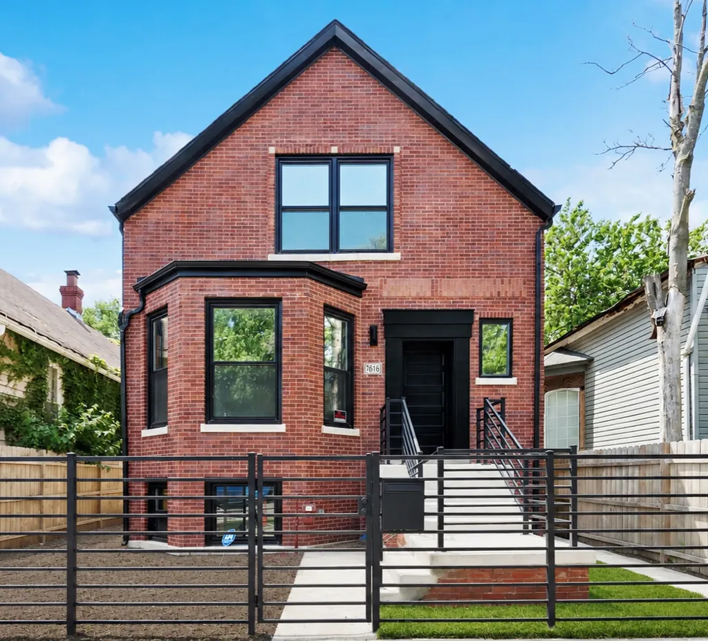 7616 South Langley Avenue Chicago IL 60619