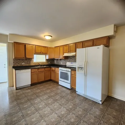 1431 Kildeer Drive Round Lake Beach IL 60073