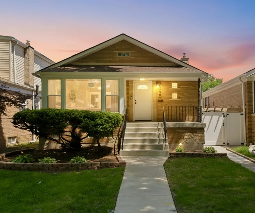 7939 South Saint Louis Avenue Chicago IL 60652