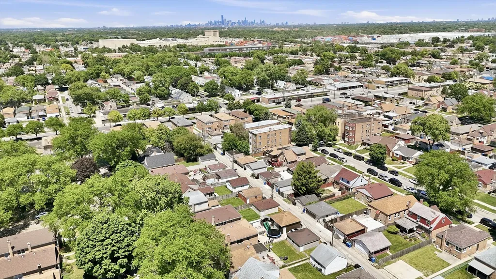 7939 South Saint Louis Avenue Chicago IL 60652