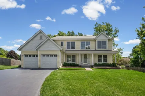 129 Knobb Hill Lane Gurnee IL 60031
