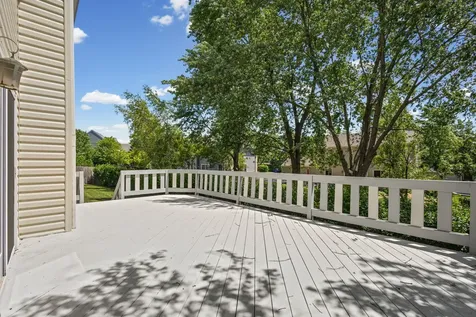 129 Knobb Hill Lane Gurnee IL 60031