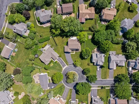 129 Knobb Hill Lane Gurnee IL 60031