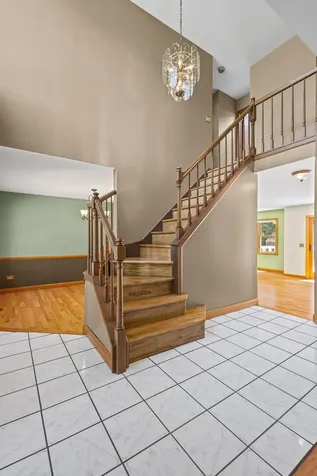 129 Knobb Hill Lane Gurnee IL 60031