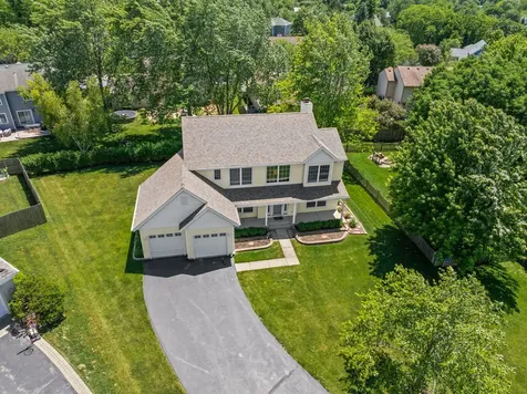 129 Knobb Hill Lane Gurnee IL 60031