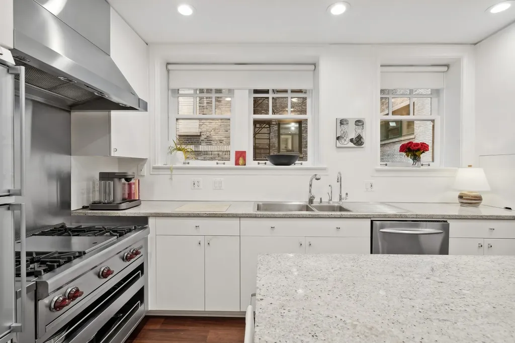 219 East Lake Shore Drive Chicago IL 60611