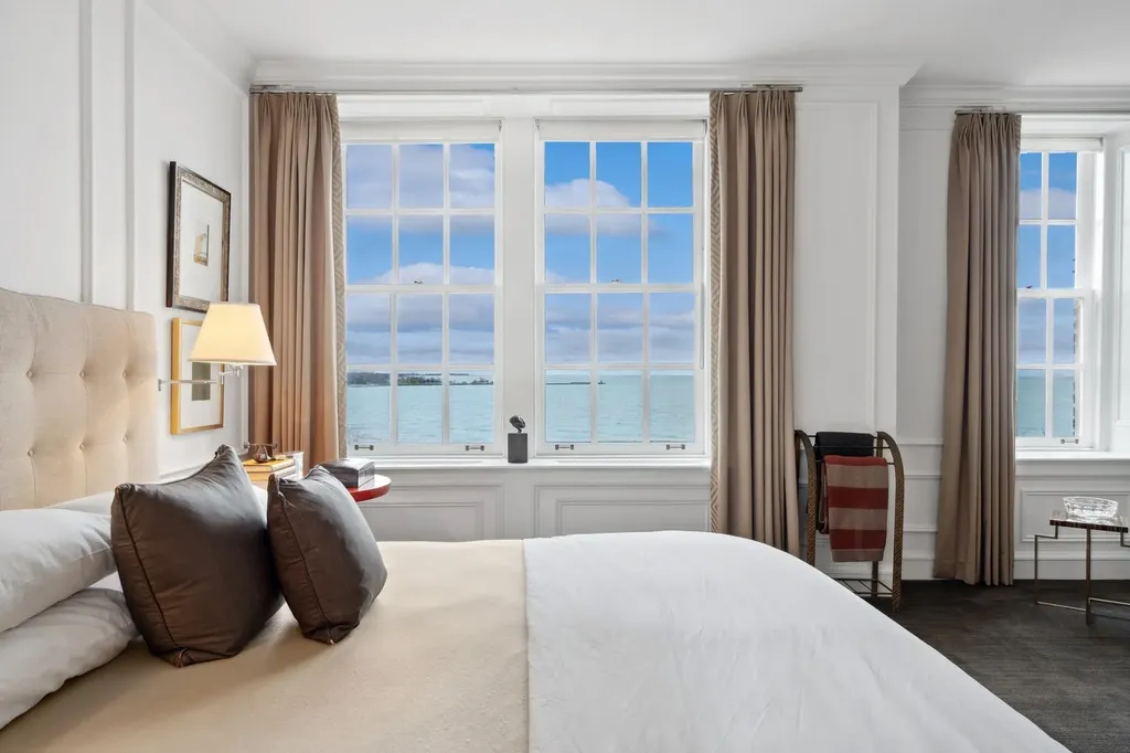 219 East Lake Shore Drive Chicago IL 60611
