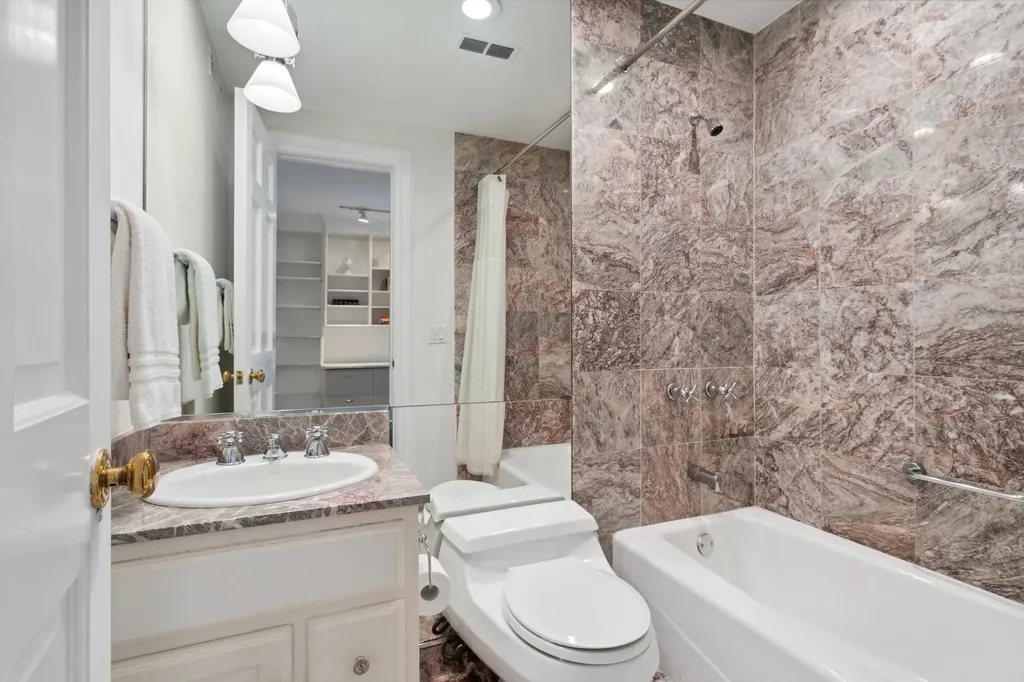 219 East Lake Shore Drive Chicago IL 60611