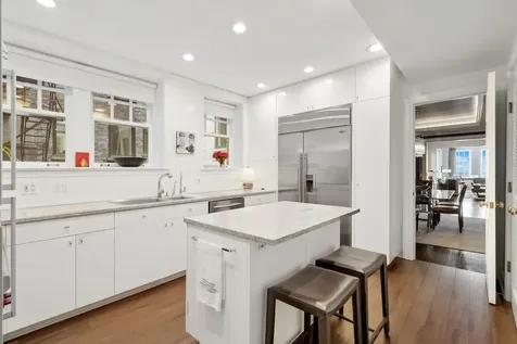 219 East Lake Shore Drive Chicago IL 60611